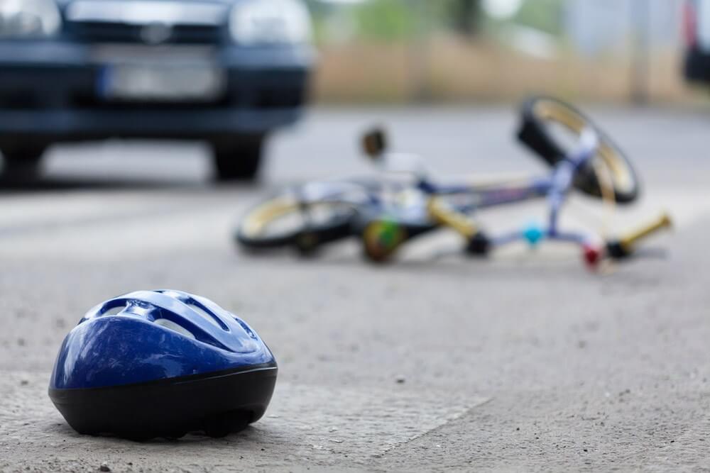 Bakersfield, CA – Bicyclist Injured in Car Crash on Verde St