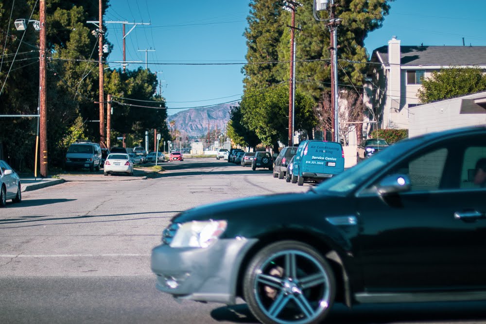 Bakersfield, CA – Injuries Reported in Car Crash on Highway 43