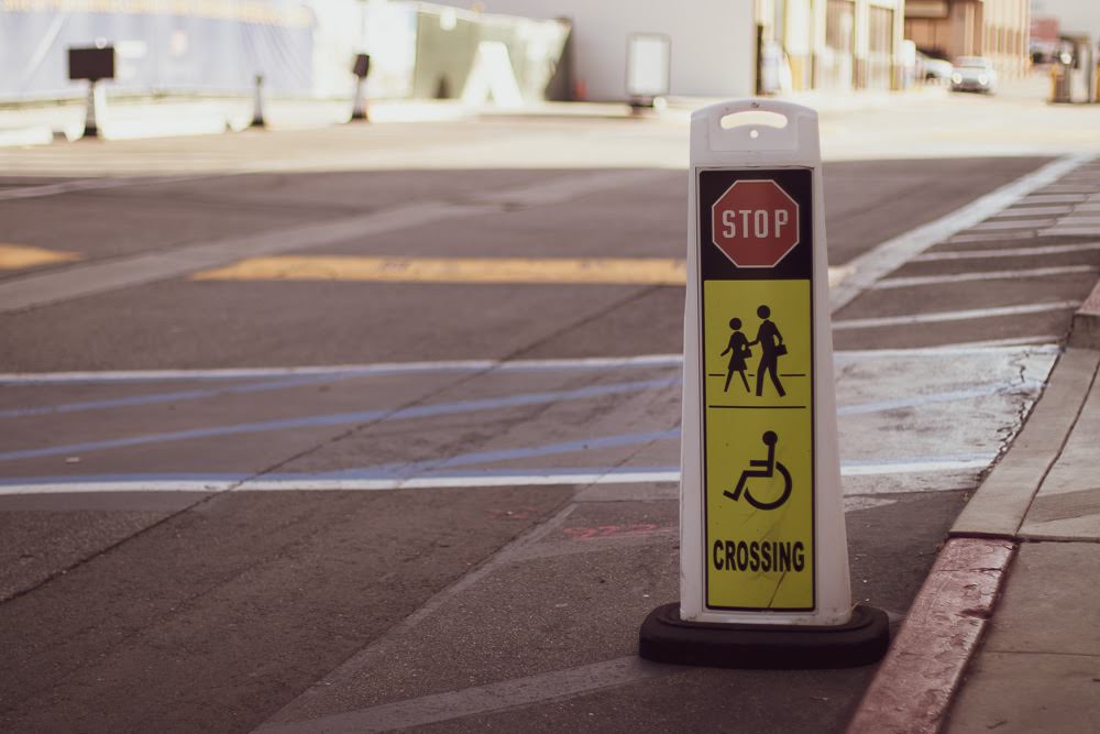 Bakersfield, CA – Woman Injured in Pedestrian Crash on CA-184