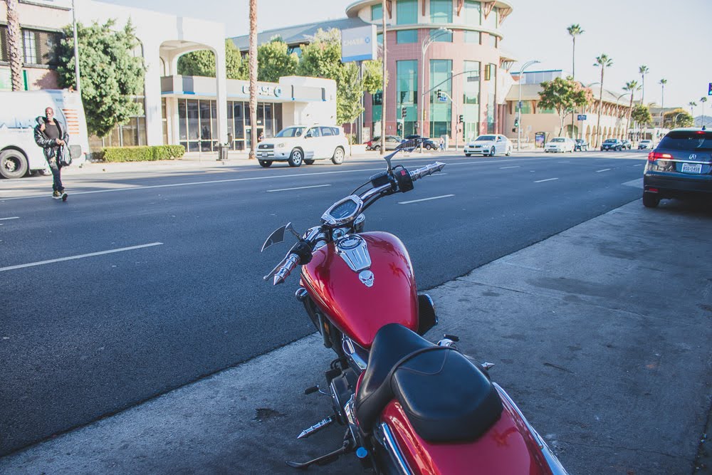 Bakersfield, CA – Motorcyclist Injured in Crash on California Ave & A St