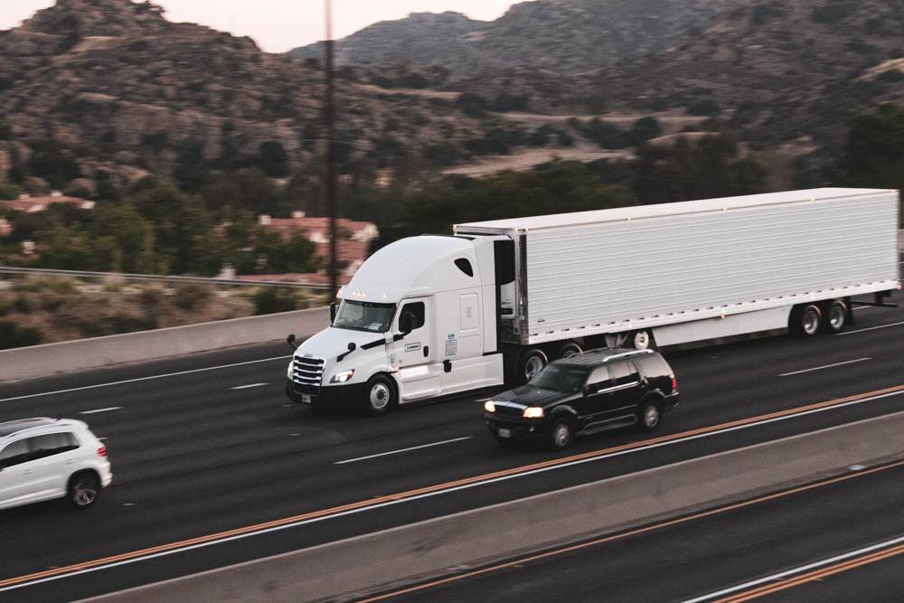 Fresno, CA – One Hurt in Crash with Semi-Truck on Walnut Ave near Demaree St