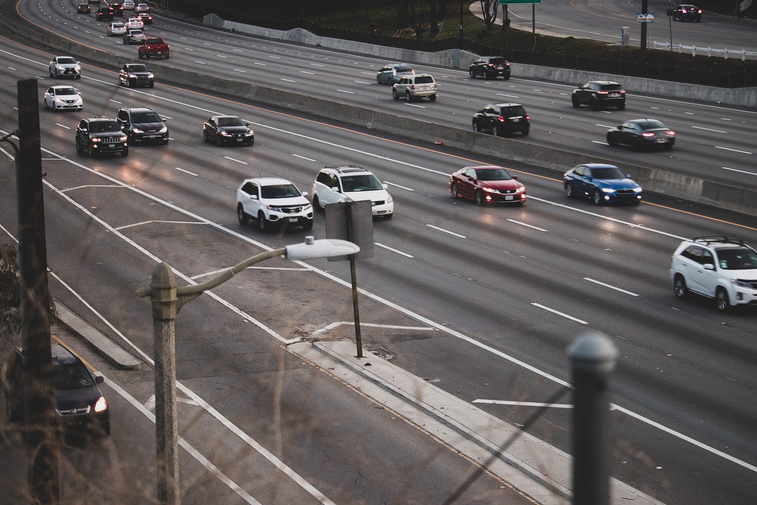 Stockton, CA – Truck Accident on SR 120 near Main St causes Injuries