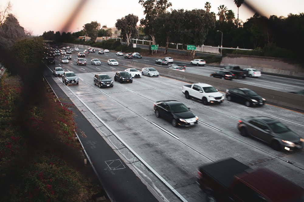 Bakersfield, CA – Three-Vehicle Collision on Truxtun Ave near Bahamas Dr