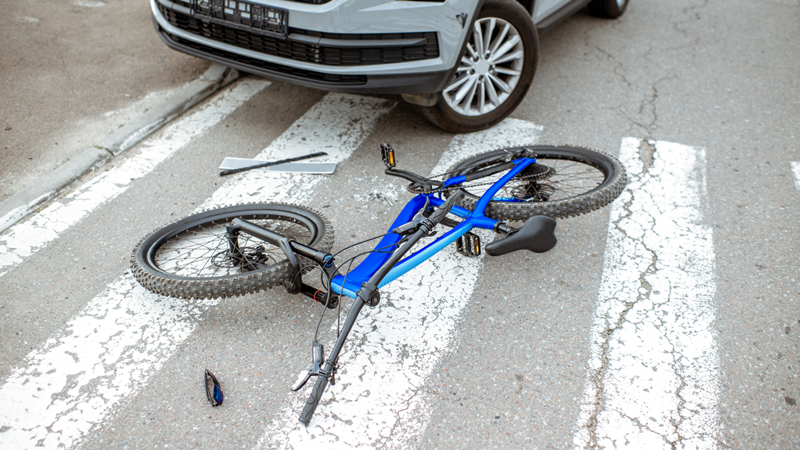 Bakersfield, CA – Bicyclist Loses Life in Fatal Crash on Harris Rd near Country Meadows Dr