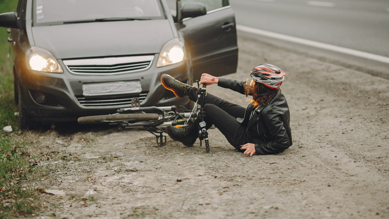 Bakersfield, CA – Bicyclist Injured During Crash at Union Ave and 19th St