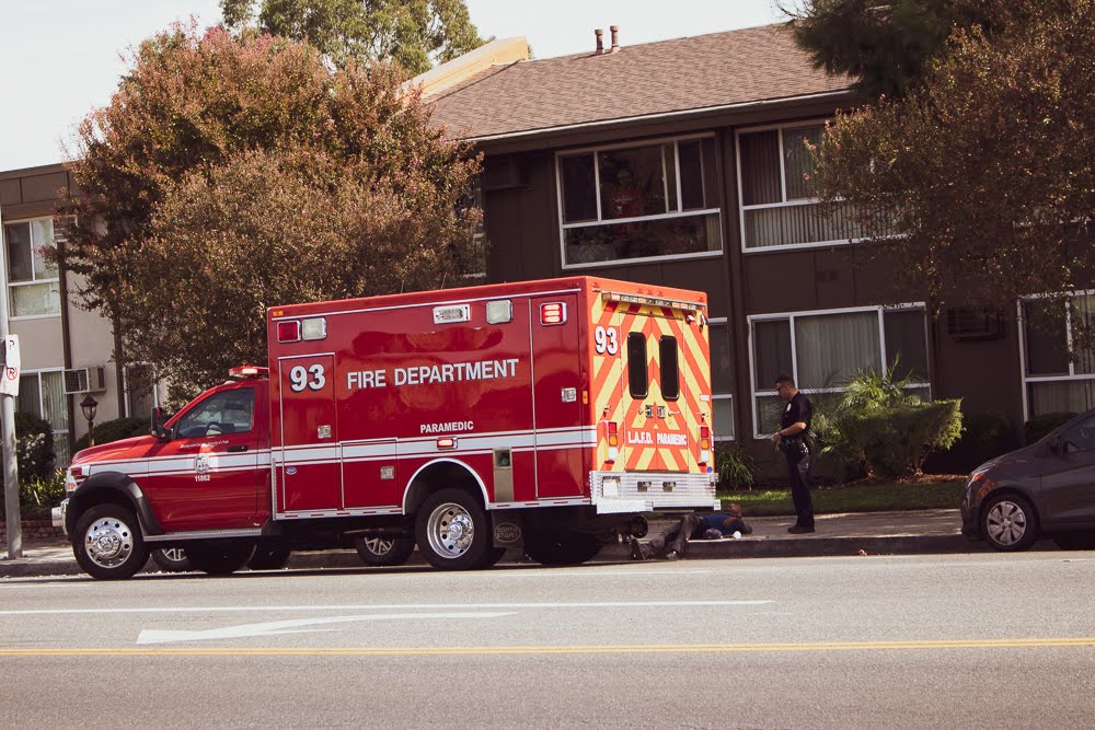 Fresno, CA – Two Injured When SUV, Ambulance Collide at Mono & H Sts