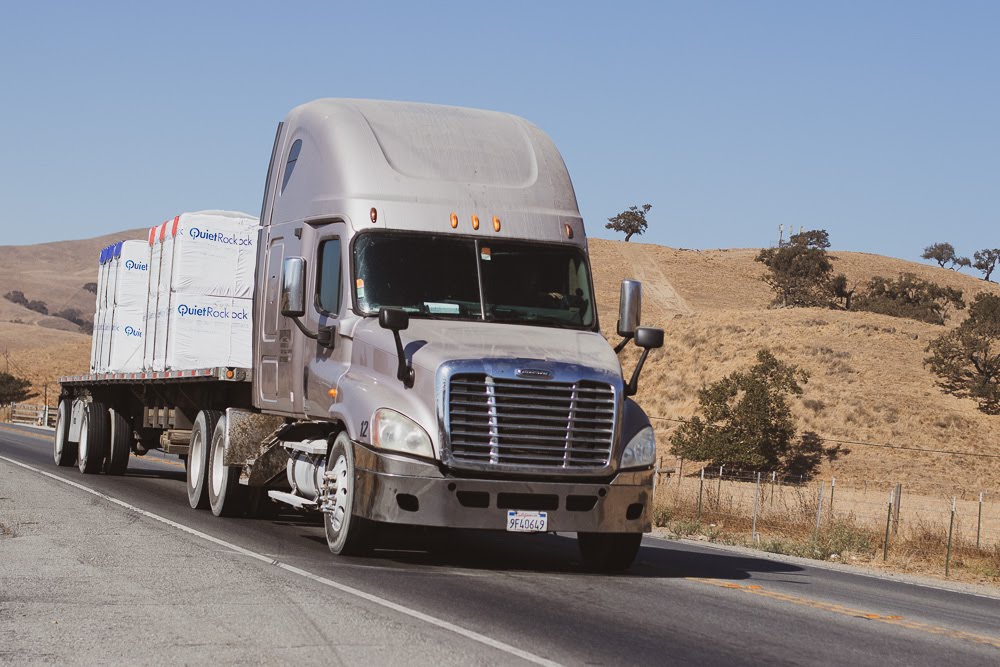 Victorville, CA – An accident involving a semi-truck has been reported on the 15 Freeway