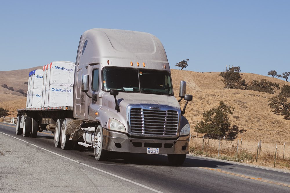 Fresno, CA – A Fresno County woman died in a crash involving a semi-truck