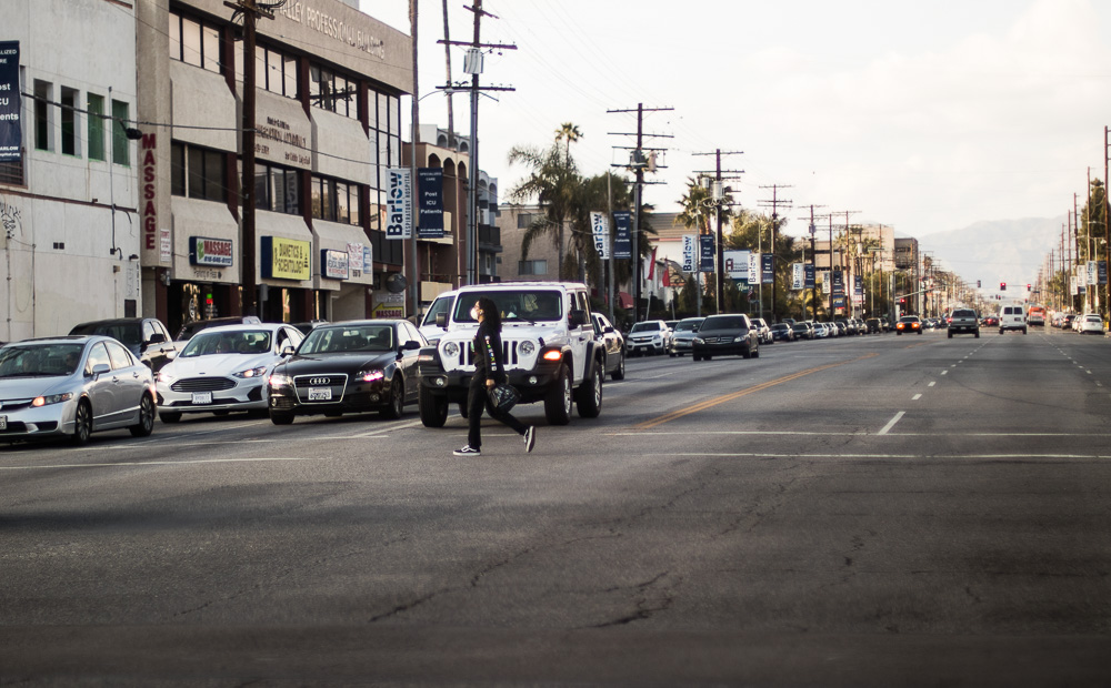 Modesto, CA – Pedestrian Sustains Major Injuries After Crash on Paradise Rd near Harris Ave