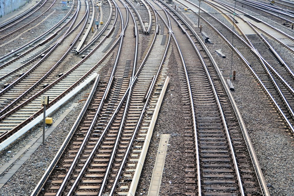 Fresno, CA – Pedestrian Fatally Struck by Train Near N. Palm Ave