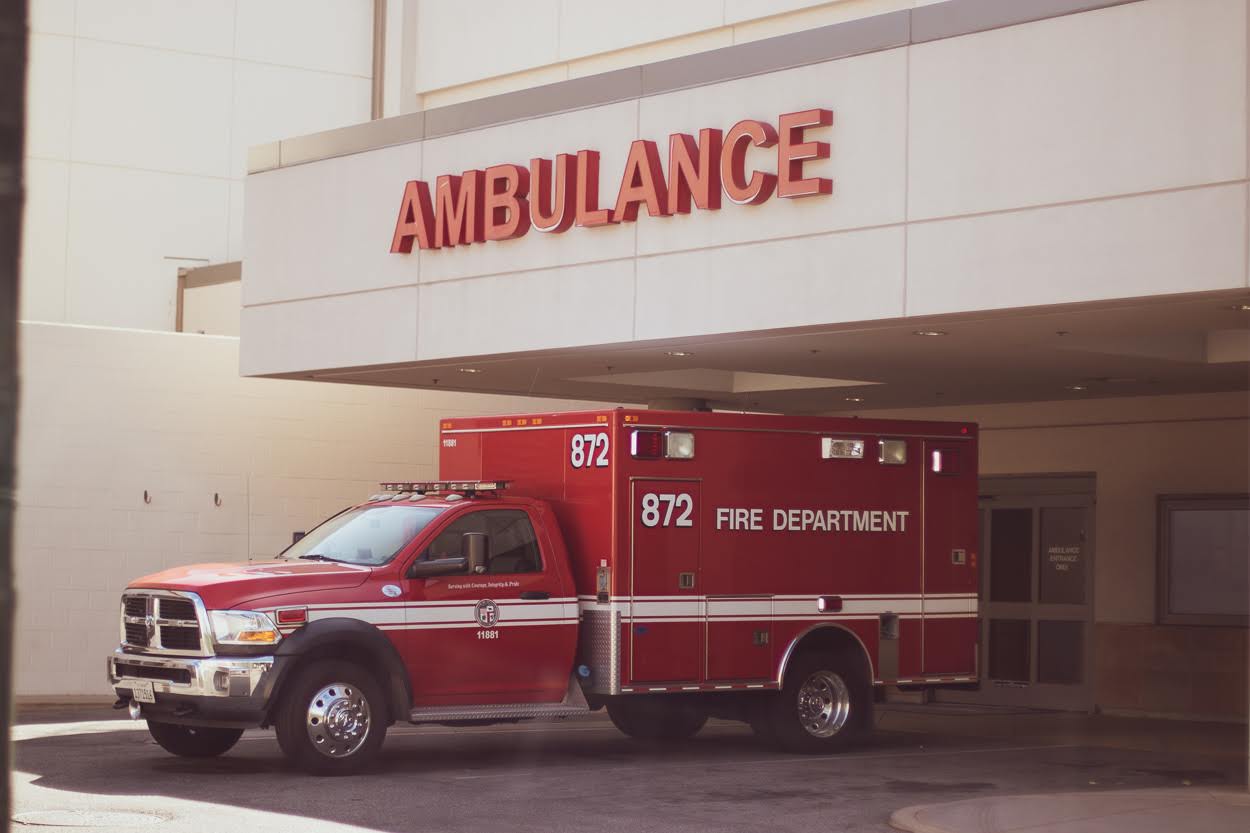 Sacramento, CA – Sacramento crash hospitalizes 7, kills one